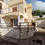 Bilocale Vista Mare Con Area Cortilizia Privata Appartement *